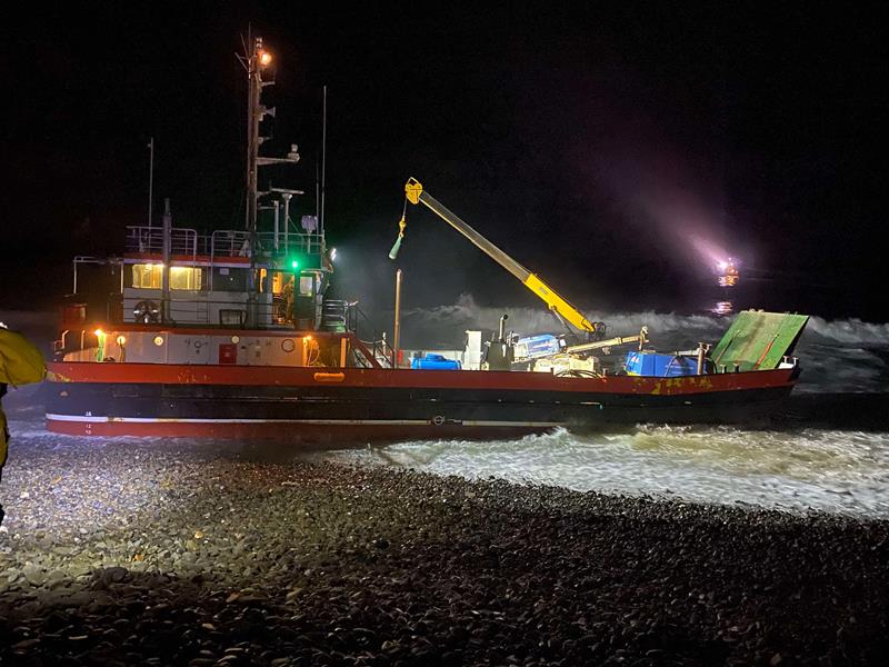survey_vessel_aground_at_newgale_requires_rnli_assistance.jpeg