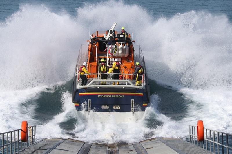 st_davids_rnli_assist_powerless_yacht.jpg