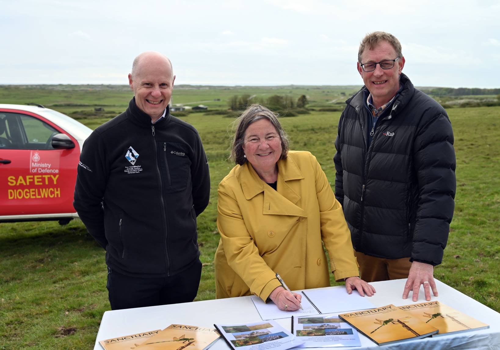 smallcastlemartin3.jpg
