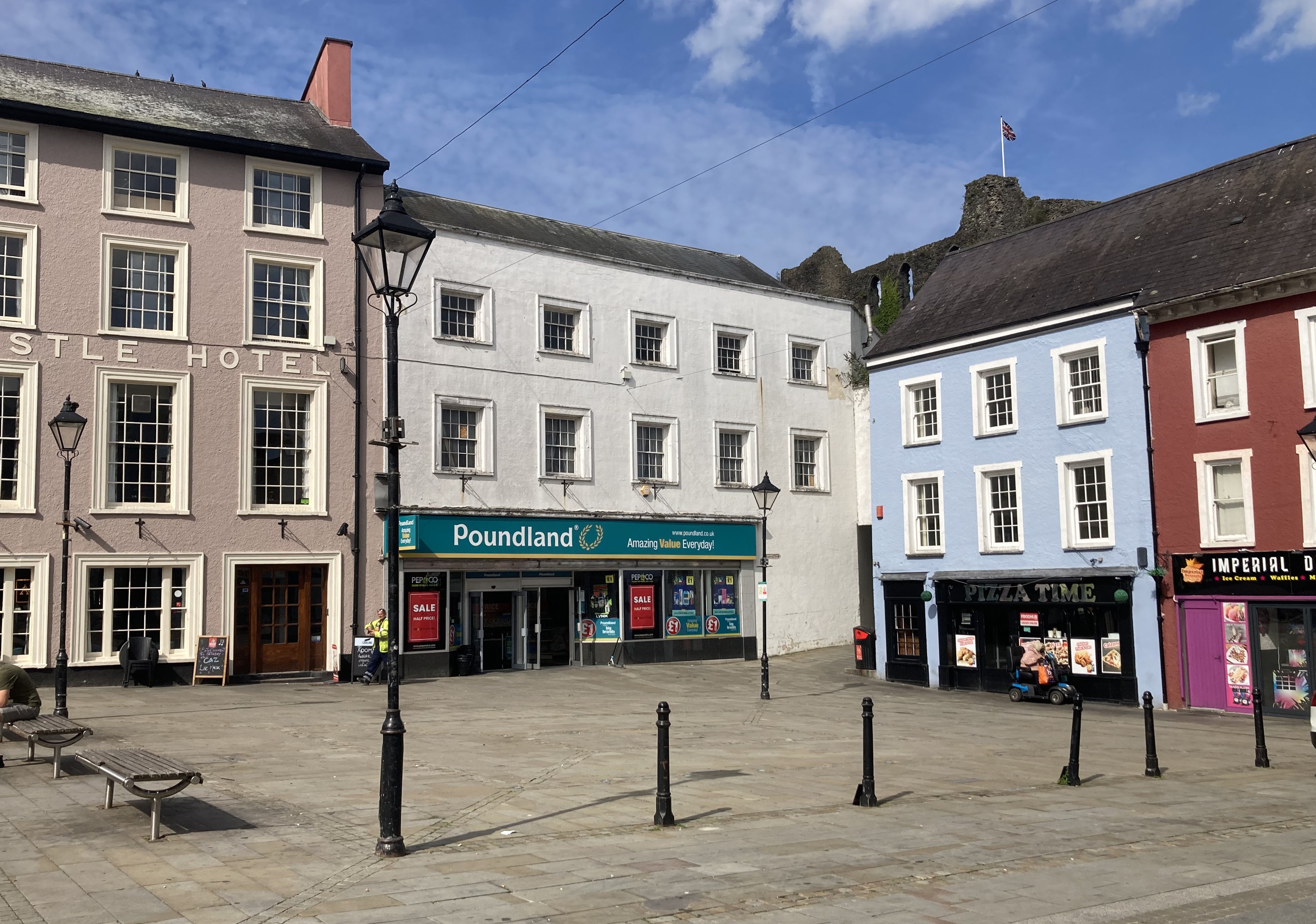 castle-square-3.jpg
