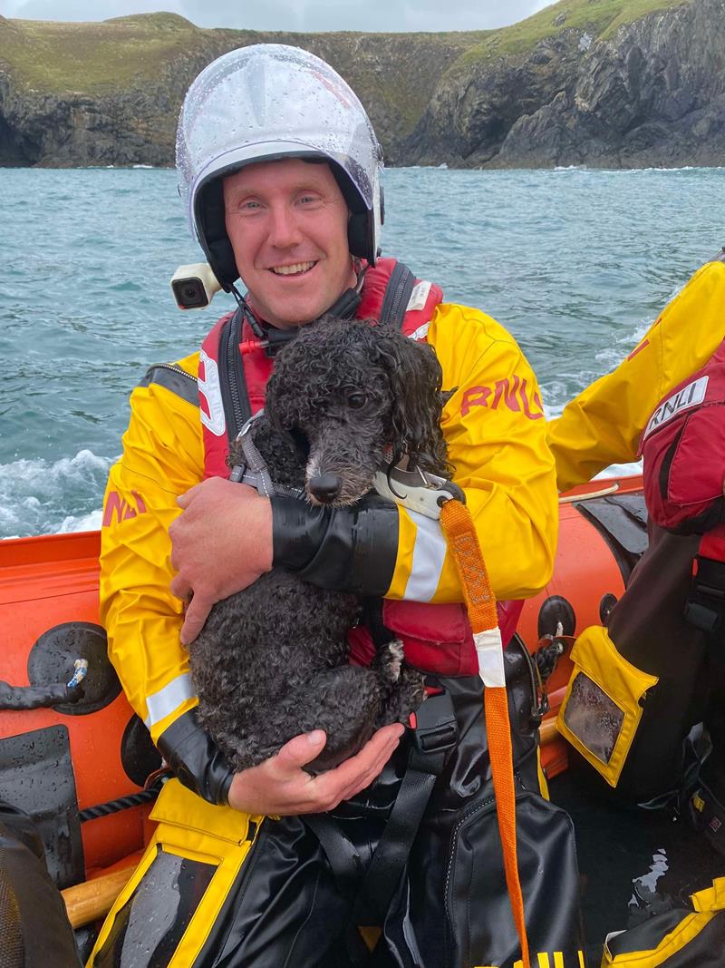 busy_bank_holiday_monday_afternoon_for_st_davids_rnli3.jpg